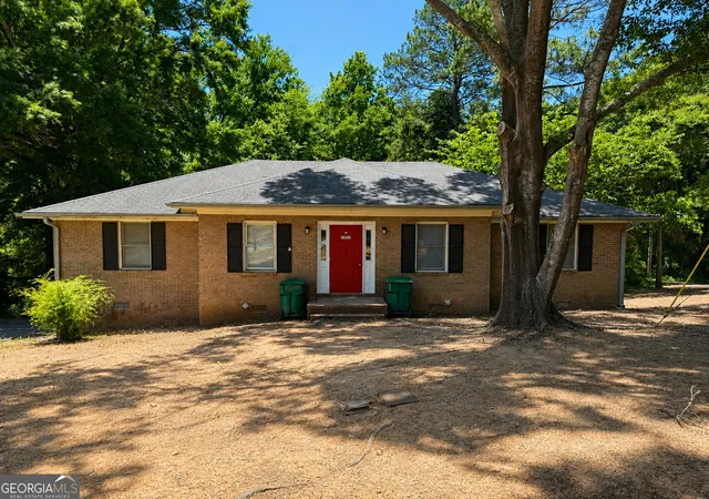 Homes for sale in Milledgeville, GA | 1921 Karen Cir, Milledgeville, GA 31061 | MLS# 10790779