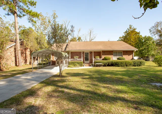 Photo 1 of Single family home for sale at 1914 Ben Hl Ave, Waycross, GA 31503 | MLS# 10879820 | Listing updated on 2026-10-27