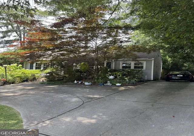2nd image of 1154 Kingsley Cir Ne, Atlanta, GA 30324 | MLS# 10822596