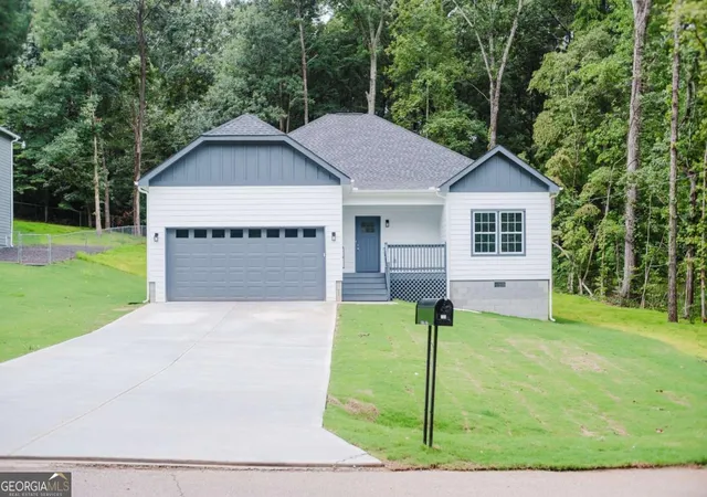 Photo 1 of Single family home for sale at 35 Guthrie Blvd, Stockbridge, GA 30281 | MLS# 10819416 | Listing updated on 2026-08-23