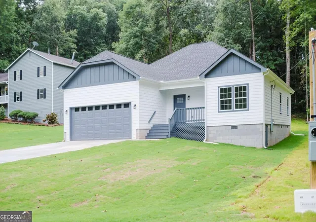Photo 2 of Single family home for sale at 35 Guthrie Blvd, Stockbridge, GA 30281 | MLS# 10819416 | Listing updated on 2026-08-23