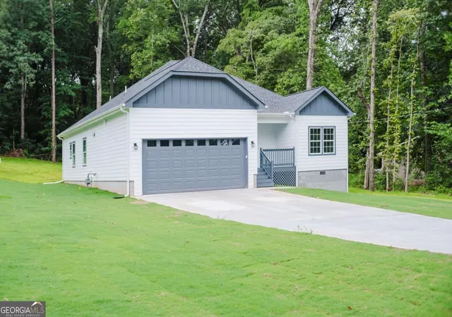 Photo 3 of Single family home for sale at 35 Guthrie Blvd, Stockbridge, GA 30281 | MLS# 10819416 | Listing updated on 2026-08-23
