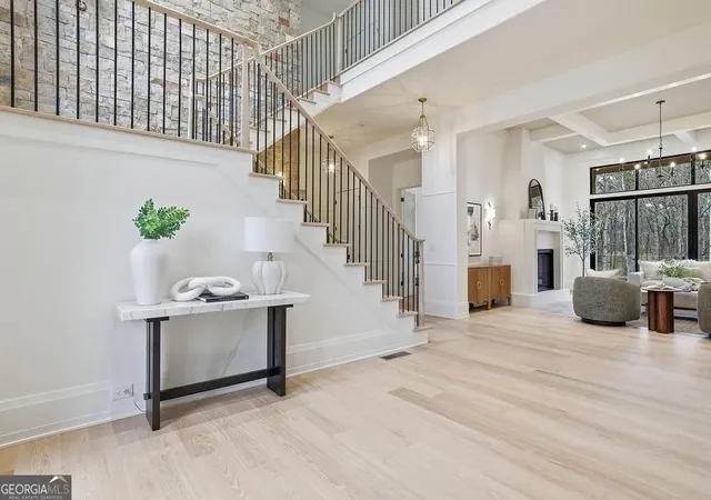 Photo 3 of Mansion for sale at 115 Oak Leaf Trl, Milton, GA 30004 | MLS# 10815115 | Listing updated on 2026-09-18