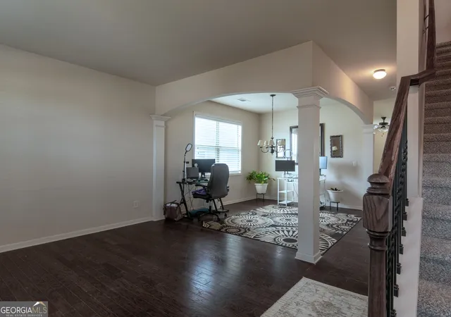Photo 3 of Single family home for sale at 7728 Old Thyme Rd, Union City, GA 30291 | MLS# 10817111 | Listing updated on 2026-08-29