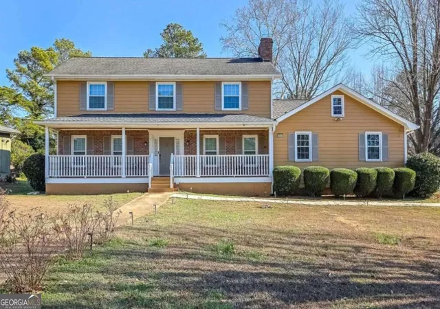 Photo 1 of Single family home for sale at 3944 Thornhill Dr Sw, Lilburn, GA 30047 | MLS# 10833188 | Listing updated on 2026-08-26