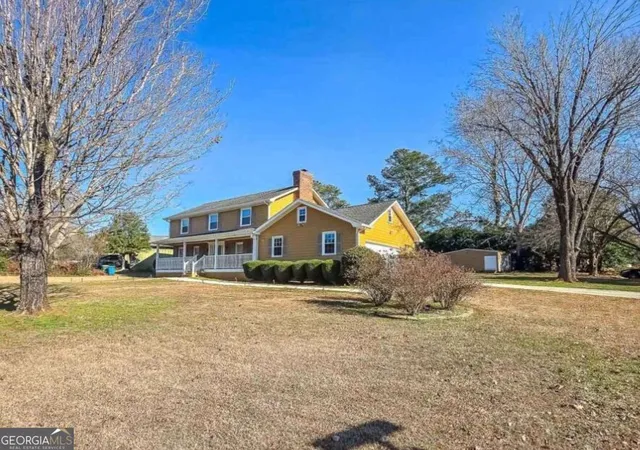 Photo 2 of Single family home for sale at 3944 Thornhill Dr Sw, Lilburn, GA 30047 | MLS# 10833188 | Listing updated on 2026-08-26