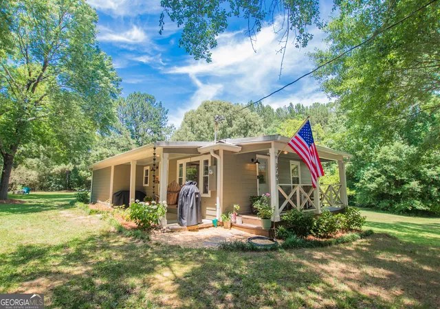 3rd image of 3791 Dally Rd, Covington, GA 30014 | MLS# 10784203