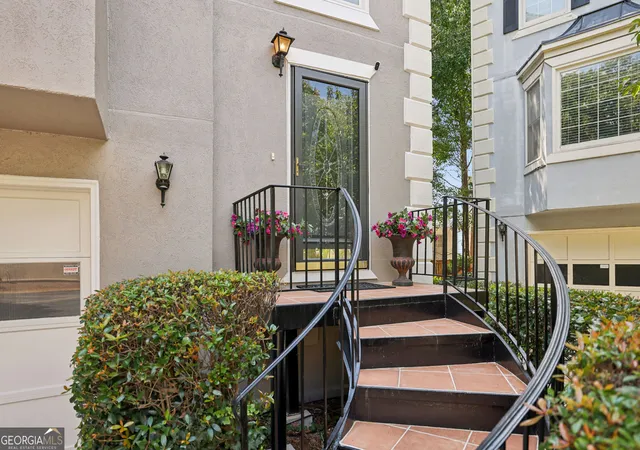 Photo 3 of Townhouse for sale at 13 Sycamore Sta, Decatur, GA 30030 | MLS# 10834686 | Listing updated on 2026-09-10