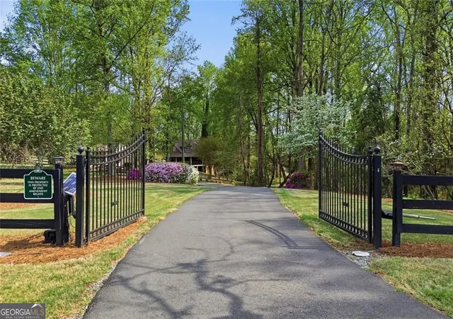 Photo 1 of Single family home for sale at 611 Elliott Rd, Dawsonville, GA 30534 | MLS# 10730808 | Listing updated on 2026-08-24