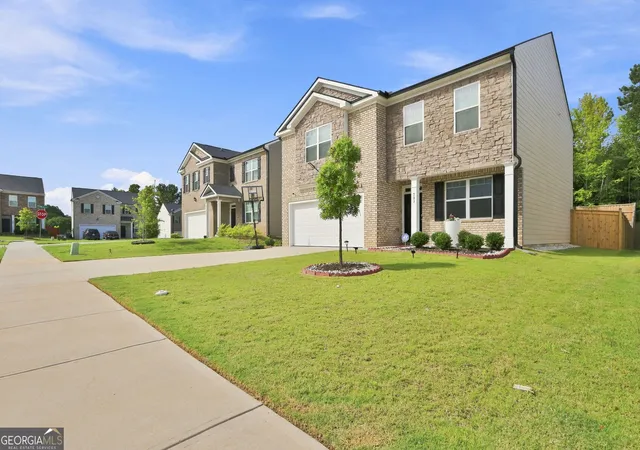2nd image of 723 Millwood Dr, Dacula, GA 30019 | MLS# 10818200