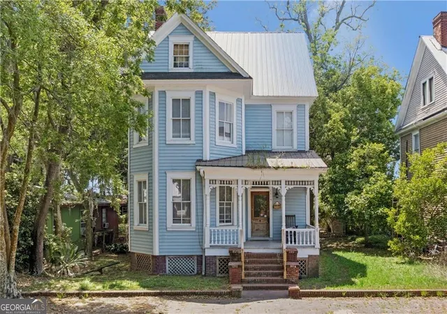 1st image of 1113 Grant St, Brunswick, GA 31520 | MLS# 10755578