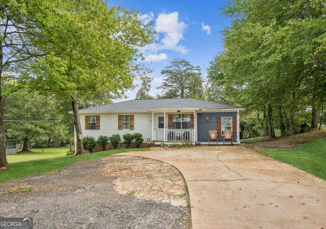 2nd image of 304 Myrtle St, Jasper, GA 30143 | MLS# 10822044