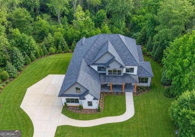 2nd image of 1975 Alcovy Trails Dr, Dacula, GA 30019 | MLS# 10780163