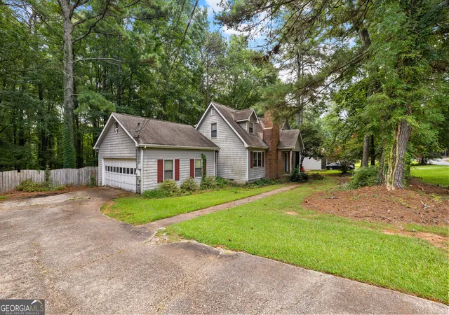 Photo 1 of Single family home for sale at 9330 Hidden Hollow Trl, Jonesboro, GA 30236 | MLS# 10832303 | Listing updated on 2026-09-08