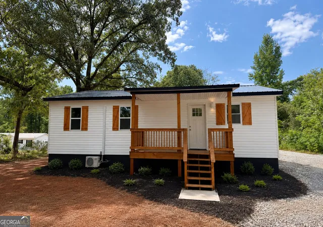 1st image of 255 Cooksville Rd, Hogansville, GA 30230 | MLS# 10819965
