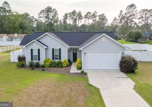 1st image of 486 Old Blackshear Rd, Baxley, GA 31513 | MLS# 10812421