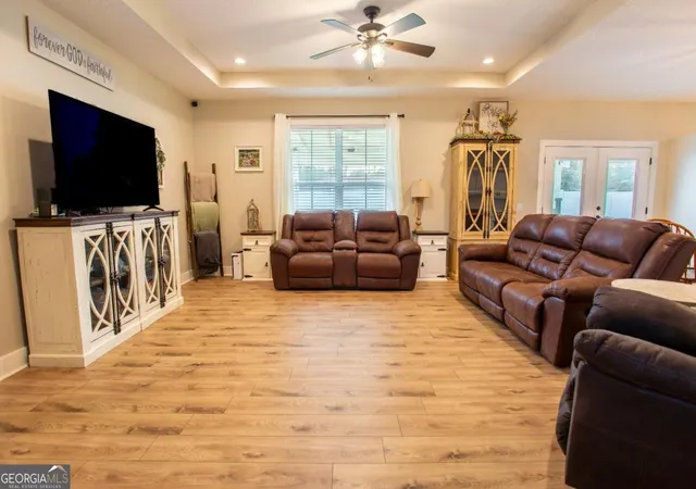 Photo 3 of Sale Pending at 486 Old Blackshear Rd, Baxley, GA 31513 | MLS# 10812421 | Listing updated on 2026-09-08