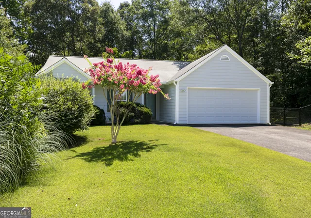 Photo 3 of Single family home for sale at 5021 River Rock Way, Woodstock, GA 30188 | MLS# 10800052 | Listing updated on 2026-09-17
