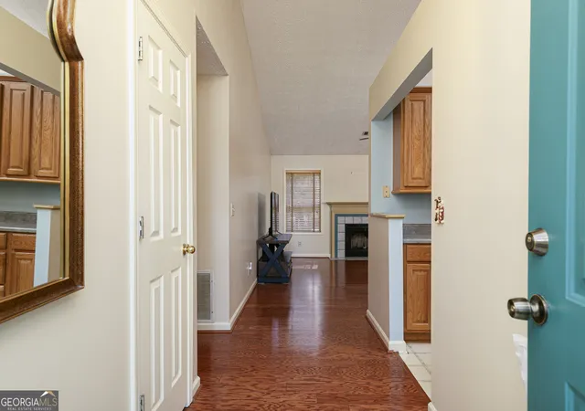 Photo 4 of Single family home for sale at 5021 River Rock Way, Woodstock, GA 30188 | MLS# 10800052 | Listing updated on 2026-09-17