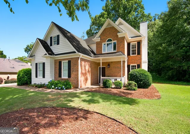 Photo 2 of Single family home for sale at 4075 Briar Meadows View, Cumming, GA 30040 | MLS# 10808807 | Listing updated on 2026-08-10