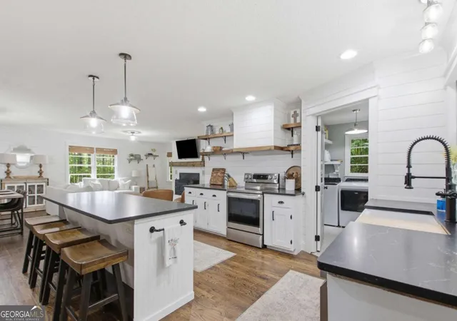 4th image of 372 Gabrels Dr, Clarkesville, GA 30523 | MLS# 10823440