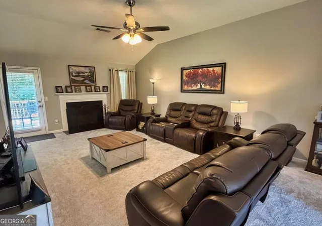 Photo 2 of Single family home for sale at 713 Moonlite Tr, Winder, GA 30680 | MLS# 10793690 | Listing updated on 2026-09-30