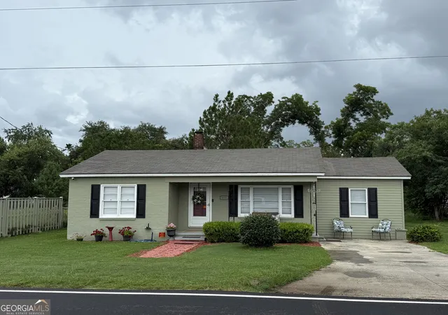 Homes for sale in Metter, GA | 455 N Kennedy St, Metter, GA 30439 | MLS# 10796143