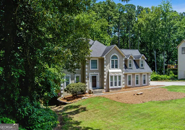 2nd image of 6028 Wyndham Woods Dr, Powder Springs, GA 30127 | MLS# 10811409
