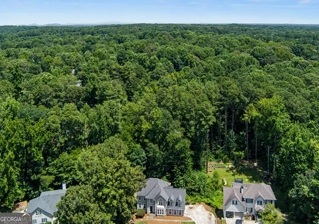 Photo 4 of Single family home for sale at 6028 Wyndham Woods Dr, Powder Springs, GA 30127 | MLS# 10811409 | Listing updated on 2026-09-07
