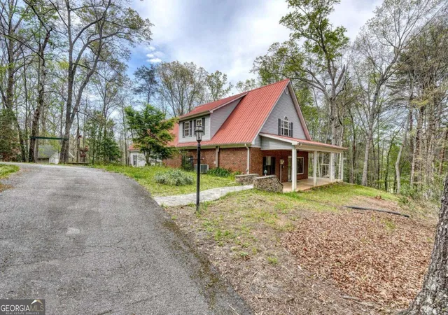 4th image of 74 Timber Ln, Blairsville, GA 30512 | MLS# 10735301