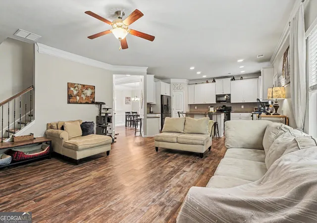 Photo 3 of Single family home for sale at 585 Country Ridge Dr, Hoschton, GA 30548 | MLS# 10741740 | Listing updated on 2026-10-22