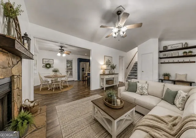 2nd image of 1125 Rackley Wy Nw, Kennesaw, GA 30144 | MLS# 10832269