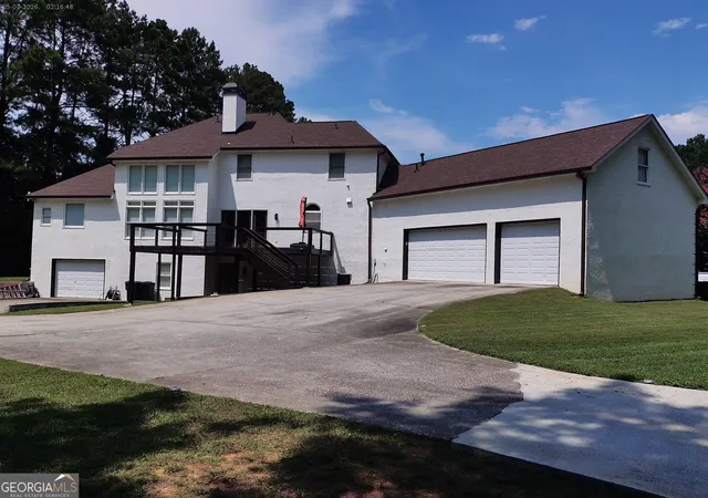 Photo 2 of Single family home for sale at 130 Victoria Pl, Fayetteville, GA 30214 | MLS# 10812398 | Listing updated on 2026-08-18