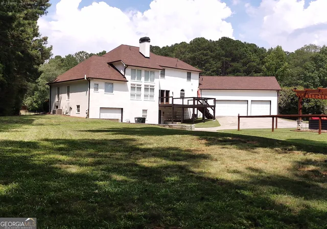 Photo 3 of Single family home for sale at 130 Victoria Pl, Fayetteville, GA 30214 | MLS# 10812398 | Listing updated on 2026-08-18