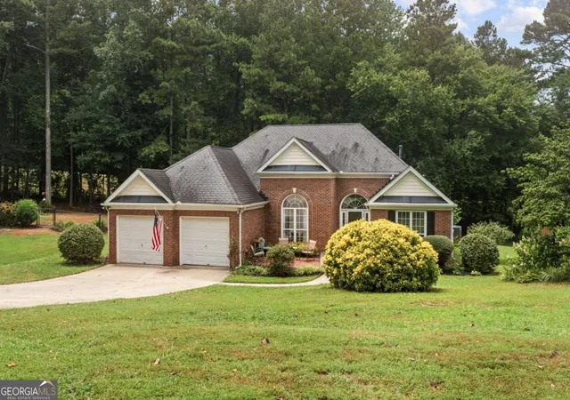 Photo 2 of Sale Pending at 128 Fallow Ln, Acworth, GA 30101 | MLS# 10814911 | Listing updated on 2026-10-09