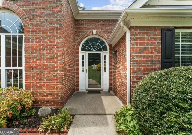 Photo 4 of Sale Pending at 128 Fallow Ln, Acworth, GA 30101 | MLS# 10814911 | Listing updated on 2026-10-09