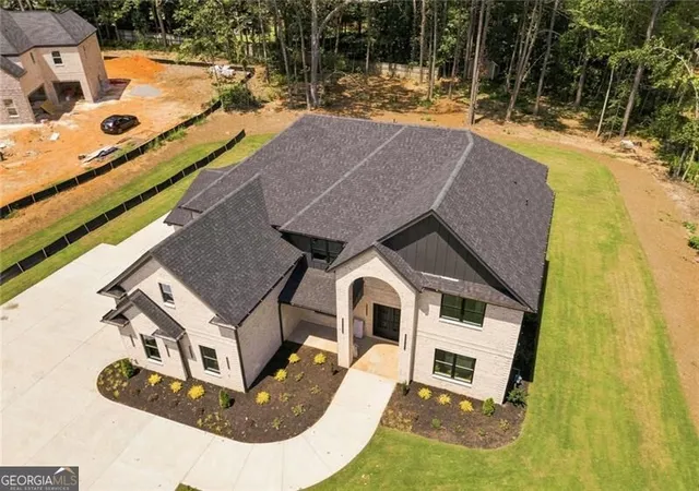 Photo 2 of Mansion for sale at 2895 Briscoe Rd, Loganville, GA 30052 | MLS# 10834247 | Listing updated on 2026-09-10