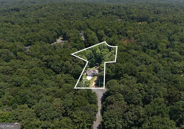 3rd image of 5220 Woodmont Dr, Villa Rica, GA 30180 | MLS# 10816883