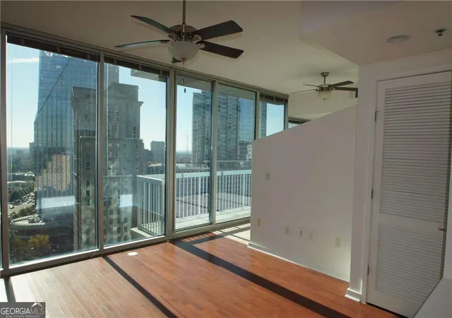 Photo 4 of Condo for sale at 3324 Peachtree Rd Ne #1410, Atlanta, GA 30326 | MLS# 10819957 | Listing updated on 2026-09-14