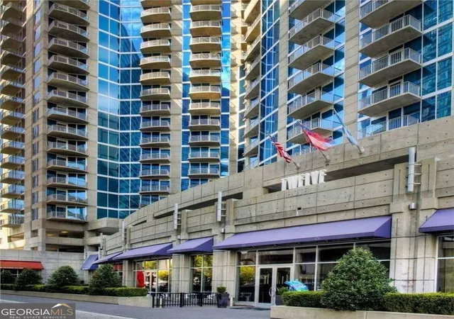 2nd image of 400 W Peachtree St Nw, Atlanta, GA 30308