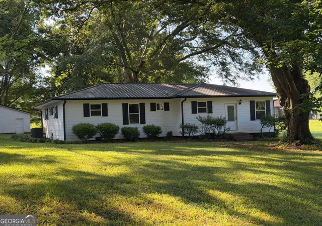 Homes for sale in Cedartown, GA | 220 John Phillips Rd, Cedartown, GA 30125 | MLS# 10802213