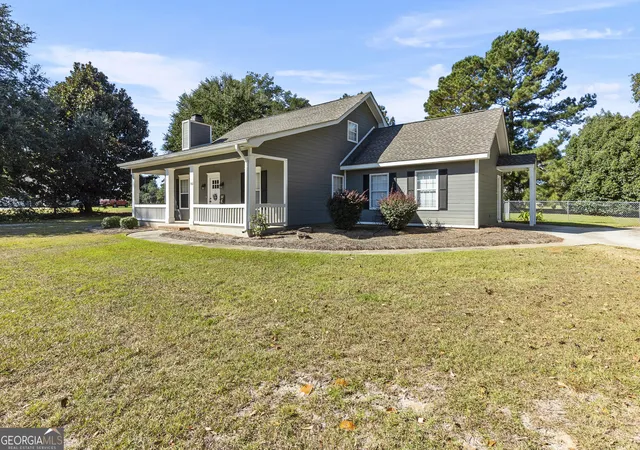 Photo 3 of Sale Pending at 102 Waterford Dr, Bonaire, GA 31005 | MLS# 10627609 | Listing updated on 2025-10-22