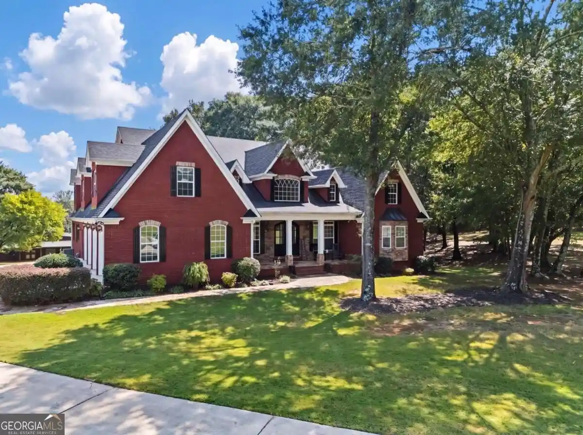 Photo 1 of Mansion for sale at 365 Euharlee Rd Sw, Euharlee, GA 30120 | MLS# 10854513 | Listing updated on 2026-10-12