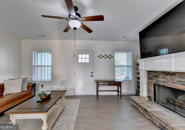 Photo 3 of Sale Pending at 2851 Dawkins Rd, Canon, GA 30520 | MLS# 10816114 | Listing updated on 2026-09-22