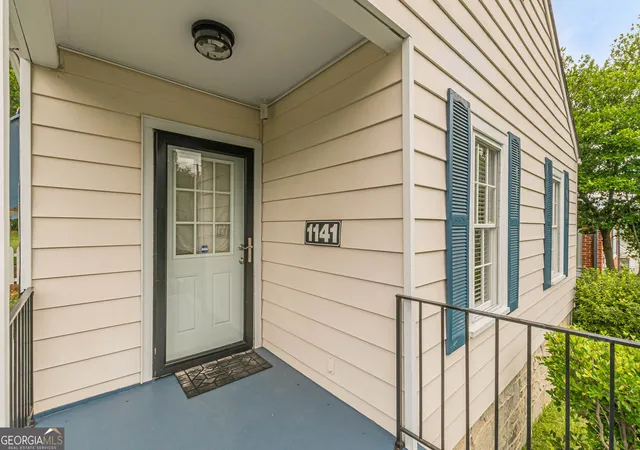 5th image of 1141 Jefferson Ave, Atlanta, GA 30344 | MLS# 10807414