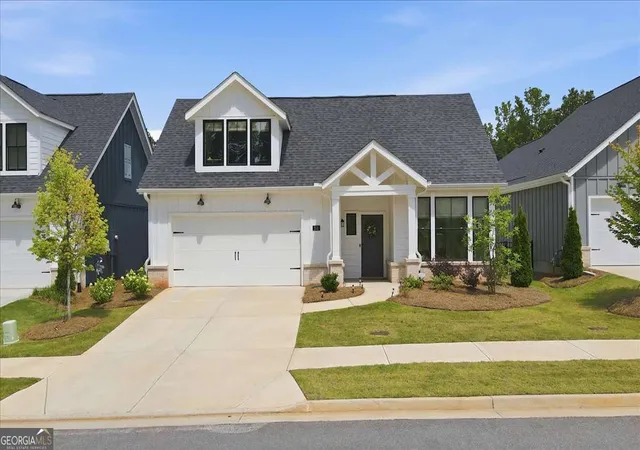Photo 2 of Single family home for sale at 252 Persimmon Dr, Canton, GA 30115 | MLS# 10791619 | Listing updated on 2026-10-07