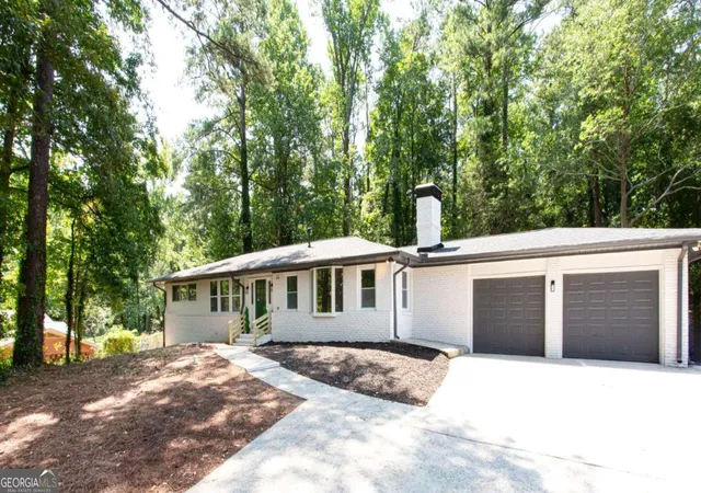 Photo 1 of Single family home for sale at 1460 Loch Lomond Trl Sw, Atlanta, GA 30331 | MLS# 10826182 | Listing updated on 2026-09-23