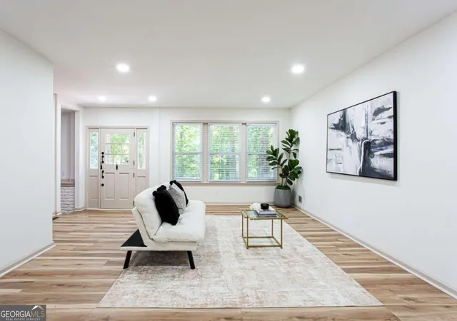 Photo 4 of Single family home for sale at 1460 Loch Lomond Trl Sw, Atlanta, GA 30331 | MLS# 10826182 | Listing updated on 2026-10-08