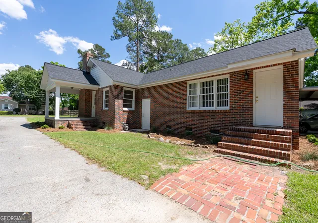 3rd image of 375 Palmer St Sw, Pelham, GA 31779 | MLS# 10799244
