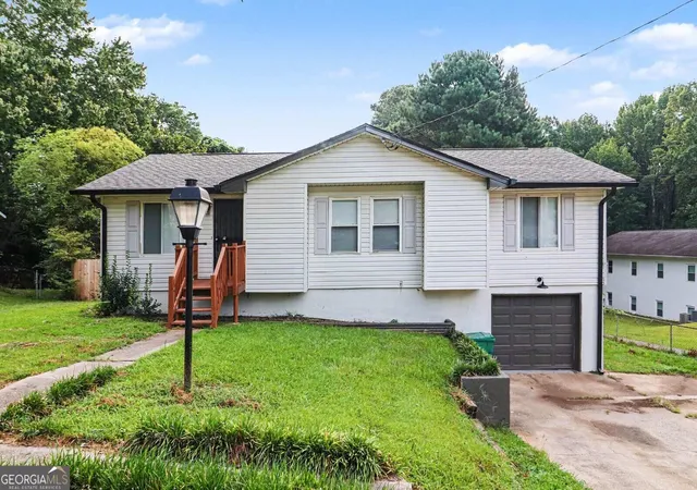 Photo 1 of Single family home for sale at 8908 Thomas Rd, Jonesboro, GA 30238 | MLS# 10833092 | Listing updated on 2026-08-26